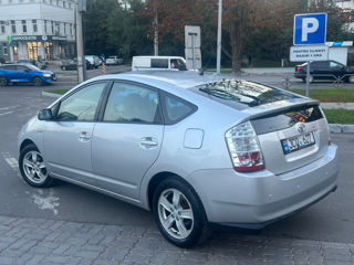 Toyota Prius foto 3