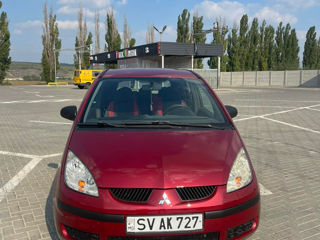 Mitsubishi Colt foto 5