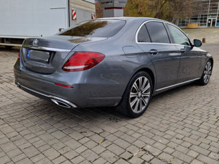 Mercedes E-Class foto 3