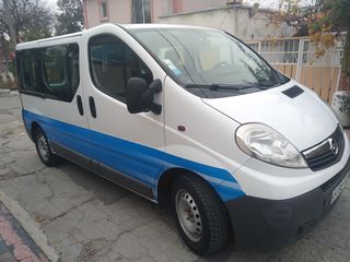 Opel Vivaro foto 2