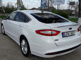 Ford Fusion foto 4