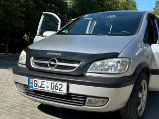 Opel Zafira foto 6