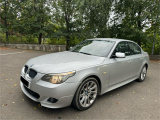 BMW 5 Series foto 6