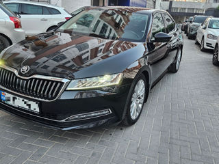 Skoda Superb foto 3