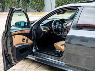 BMW 5 Series foto 6