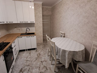 Apartament cu 2 camere, 70 m², Buiucani, Chișinău foto 4