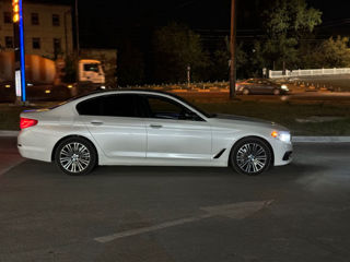 BMW 5 Series foto 9