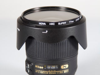 Nikon AF-S Nikkor 20mm f/1.8 G ED Lens + fltru Hoya foto 1