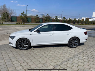 Skoda Superb фото 3