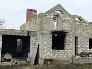 Se vinde casă nefinisată in satul Vorniceni, raionul Strășeni