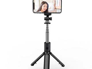 Монопод-штатив, трипод телескопическая селфи-палка Selfie Stick S03 с Bluetooth пультом, черный foto 3