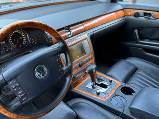 Volkswagen Phaeton foto 6