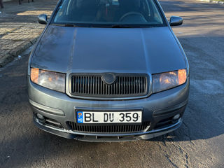 Skoda Fabia foto 2