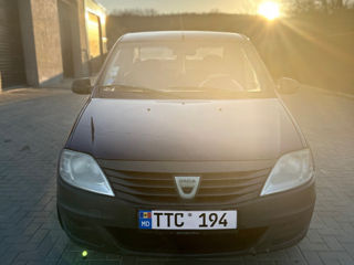 Dacia Logan foto 0