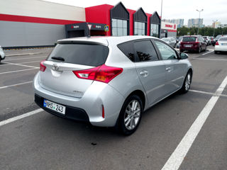 Toyota Auris foto 4