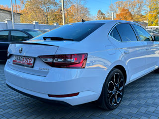 Skoda Superb foto 6