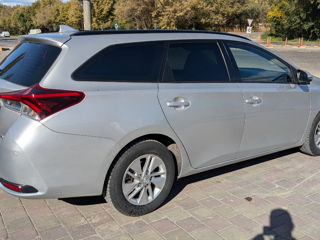 Toyota Auris foto 4