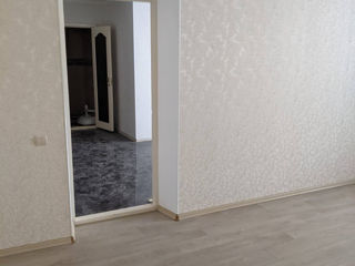 Apartament cu 2 camere, 51 m², Centru, Florești foto 4