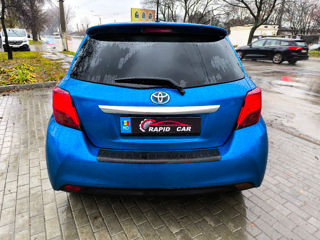 Toyota Yaris foto 6