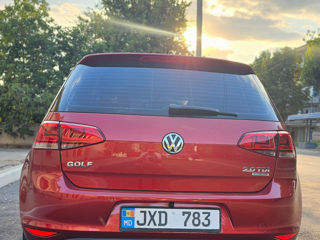 Volkswagen Golf foto 8