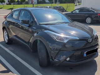 Toyota C-HR foto 4