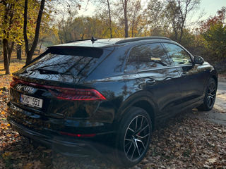 Audi Q8 foto 7