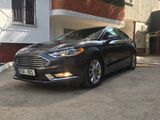 Ford Fusion foto 2