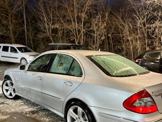 Mercedes E-Class foto 10