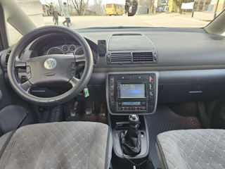 Volkswagen Sharan foto 6