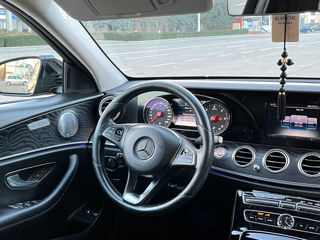 Mercedes E-Class foto 10