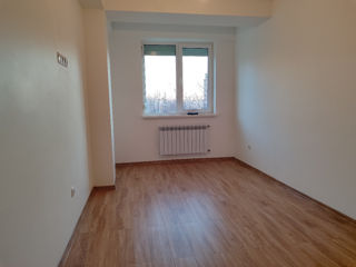 Apartament cu 2 camere, 65 m², Centru, Ialoveni foto 3