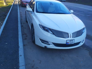 Lincoln MKZ foto 2