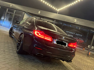 BMW 5 Series foto 3