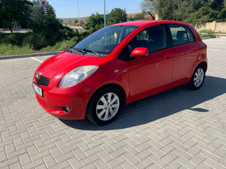 Toyota Yaris foto 4