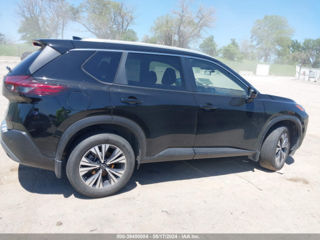 Nissan Rogue foto 12