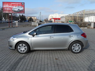 Toyota Auris foto 3