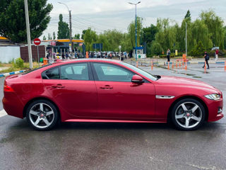 Jaguar XE foto 7