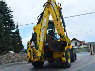 New Holland B foto 7