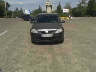 Dacia Logan foto 1