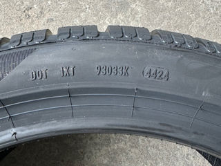 245/40 R19 Pirelli P Zerro Winter foto 8