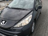 Peugeot 207 foto 2