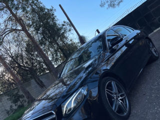 Mercedes E-Class foto 8