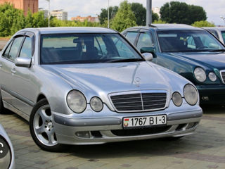 Mercedes E Class foto 1