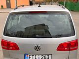 Volkswagen Touran foto 4