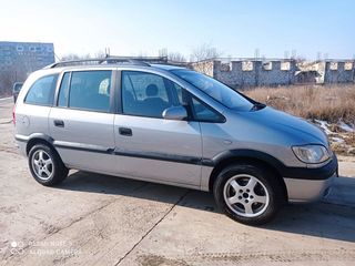 Opel Zafira foto 3