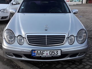 Mercedes E Class foto 10