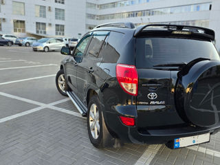 Toyota Rav 4 foto 5