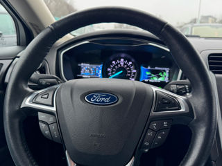 Ford Fusion foto 11