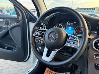 Mercedes GLC foto 9