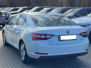 Skoda Superb foto 5